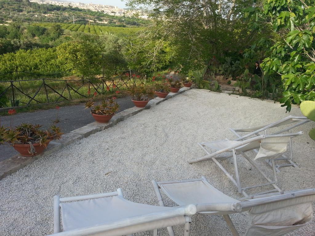 A Lumia Villa Noto Exteriör bild