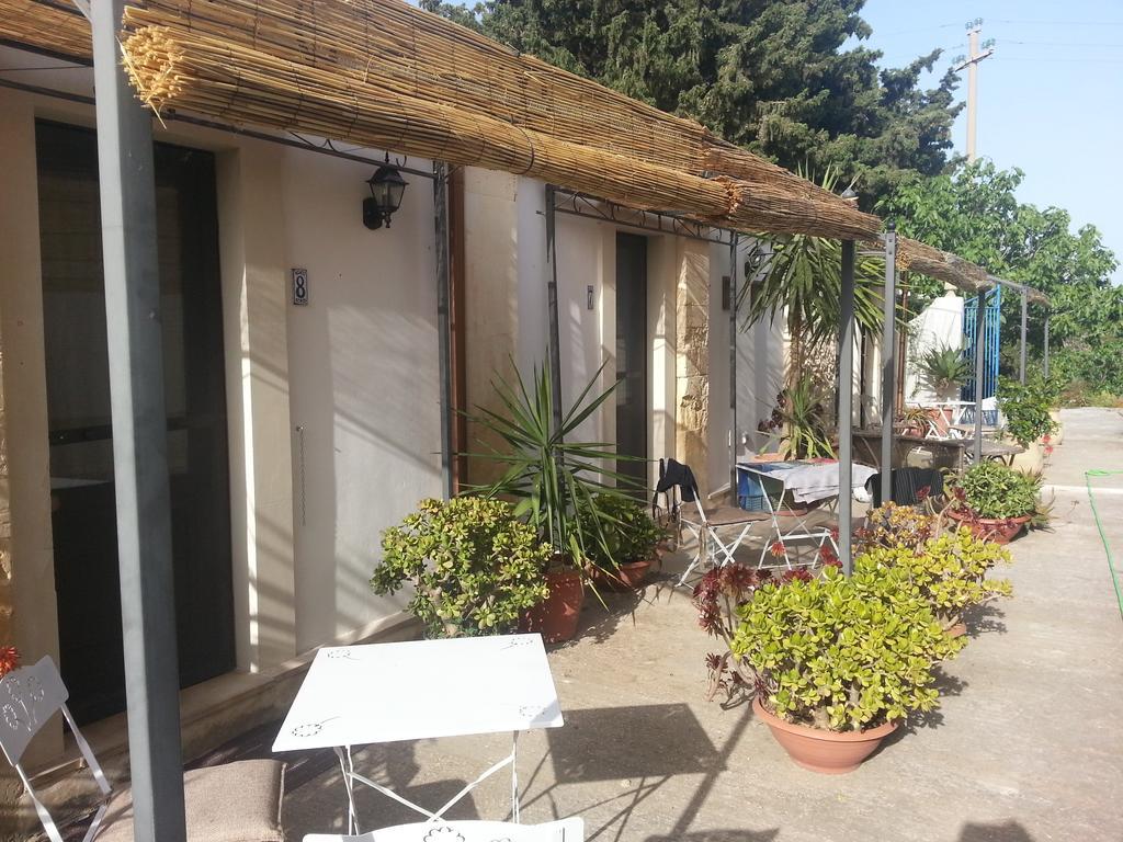 A Lumia Villa Noto Exteriör bild
