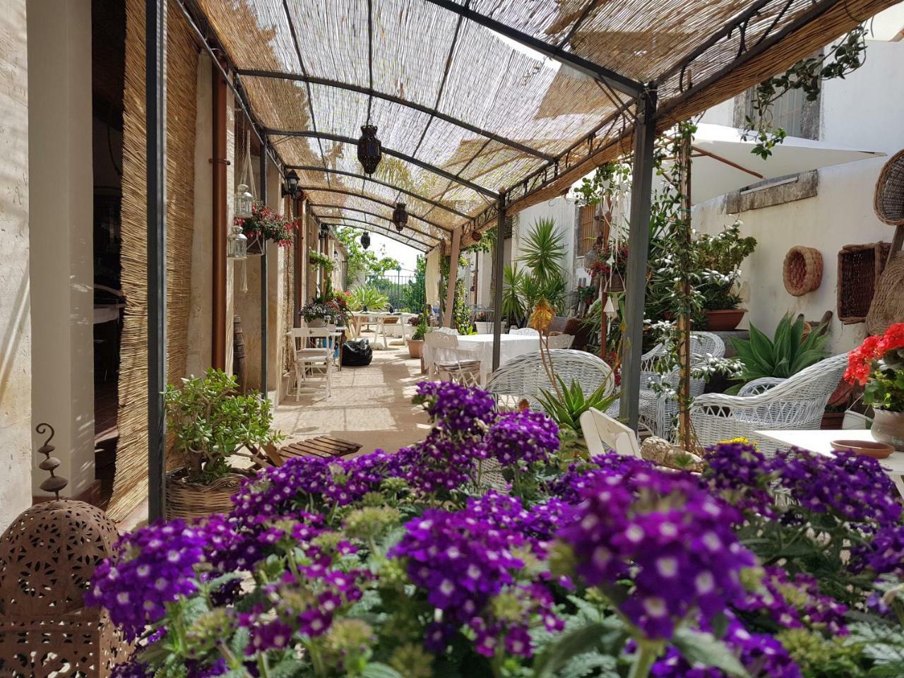 A Lumia Villa Noto Exteriör bild